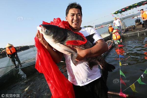 A global summit on gender equality ended with a pledge to close the gender pay gap by 2030