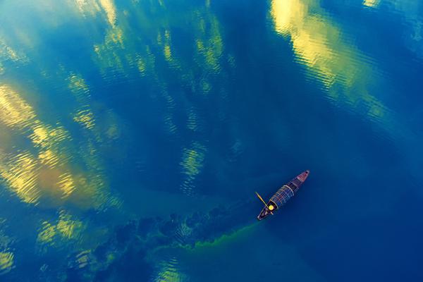 A city banned plastic bags in all grocery stores and retail shops
