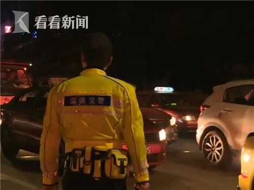 City hosts Fourth of July parade with floats and marching bands