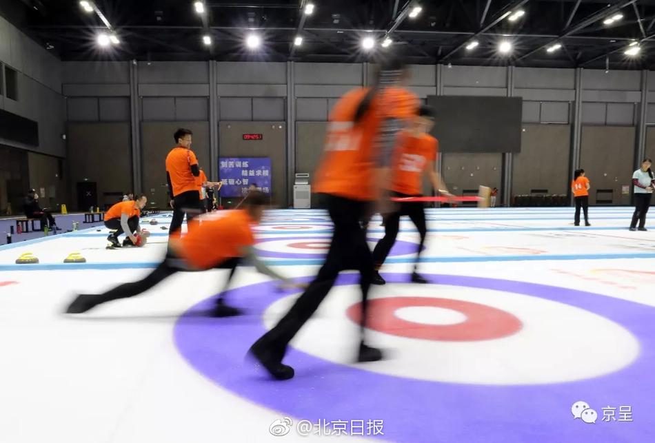 Track and field athletes set multiple personal bests at invitational meet