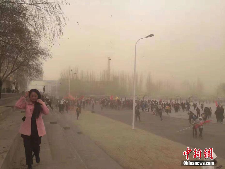 City holds parade to celebrate national holiday with local marching bands