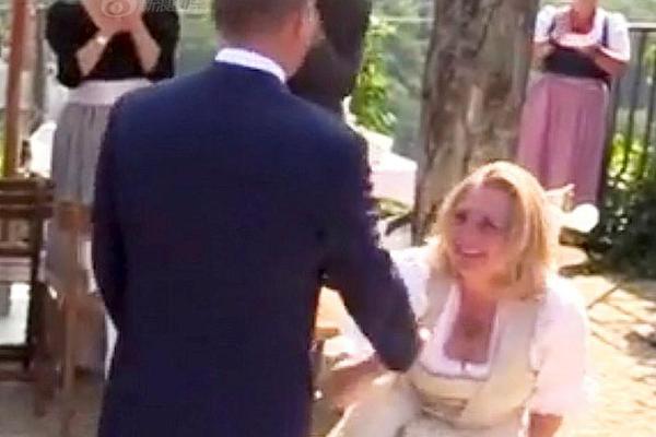 Researchers found that eating leafy green vegetables can improve brain function in older adults