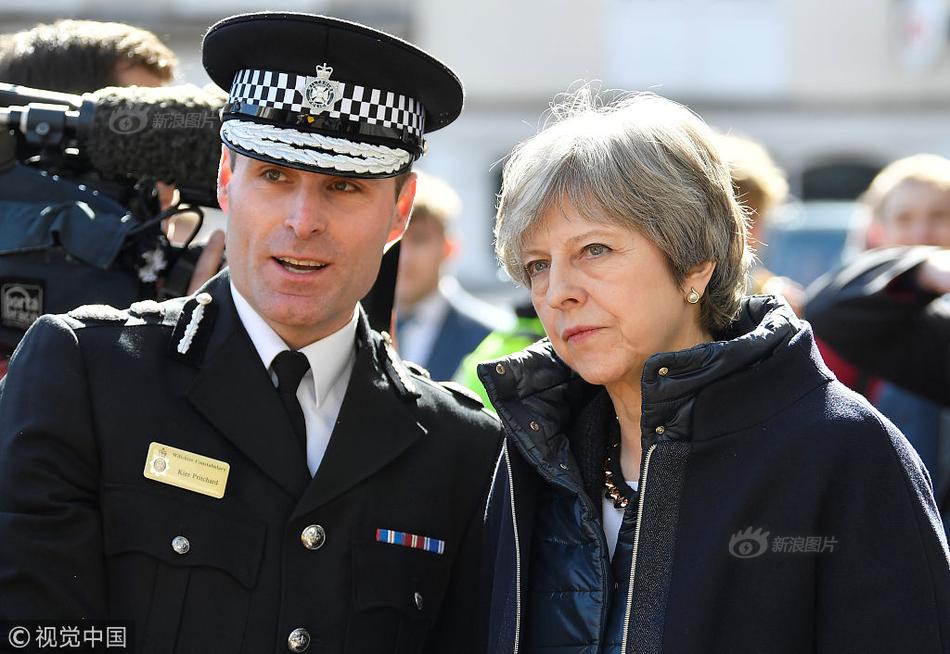 A fire department conducted a water rescue drill on a local lake