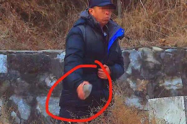 A severe earthquake struck a coastal town causing significant damage to buildings and leading to several injuries