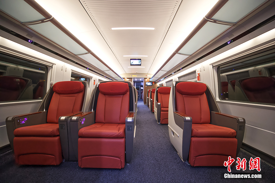 The school district added a financial literacy course to the curriculum