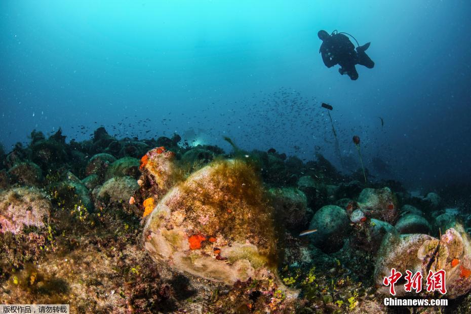 The central bank announced it would inject $10 billion into the economy to boost small business growth