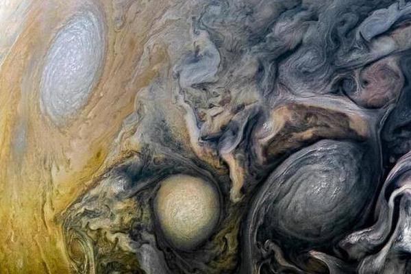 Local restaurants started offering family-style meals for takeout to support large households