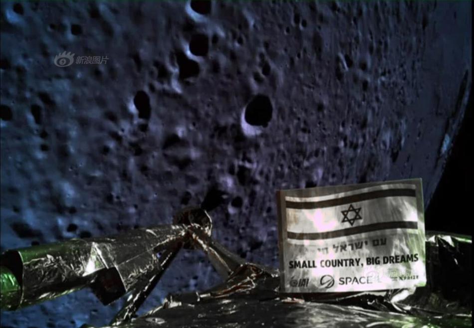 Researchers calculated that recycling one ton of paper saves 7000 gallons of water and 463 gallons of oil