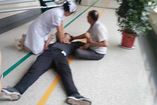 A major fashion show was held in the city showcasing top designers’ latest work