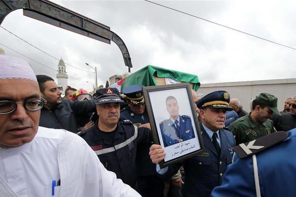 A musician performed at a benefit concert to raise money for a local children’s hospital