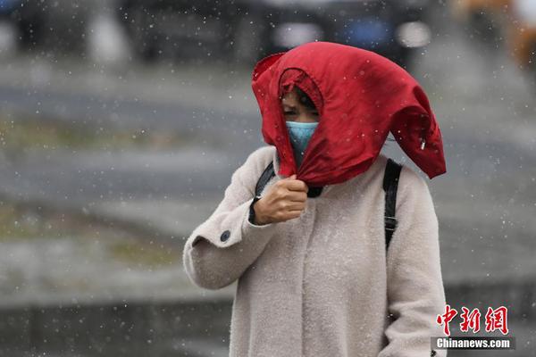 Doctors recommended that people practice good hand hygiene to prevent the spread of illness