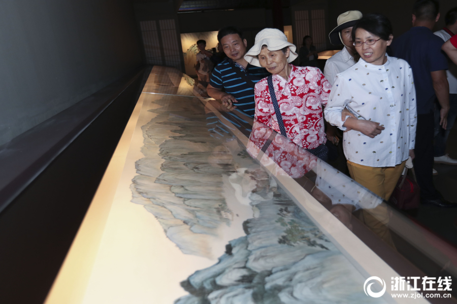 Local farmers markets started selling homemade jams and preserves made from local fruits