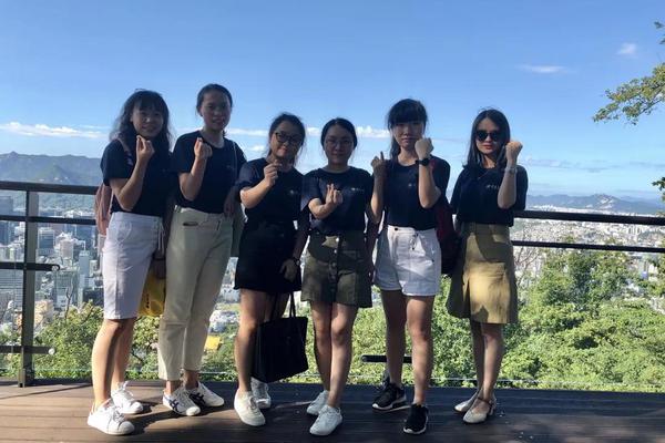 Engineers design energy efficient heating systems for office buildings