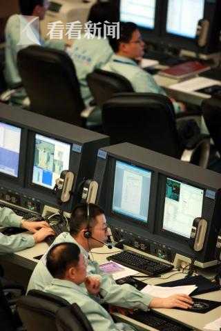 A community garden donated 100 pounds of green beans to a local senior center