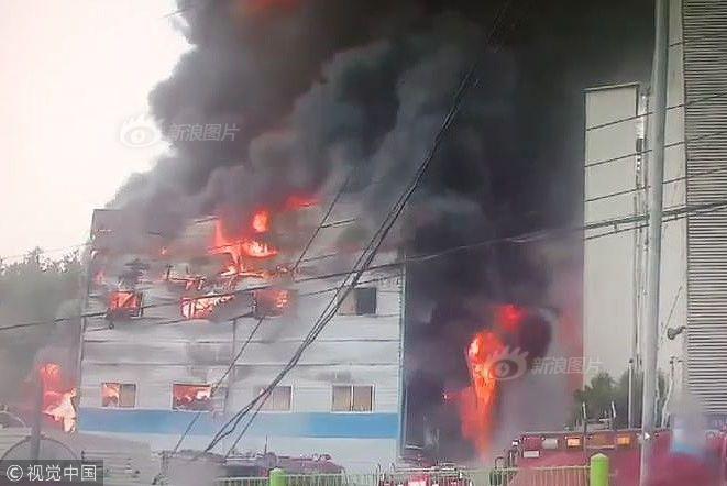 A local theater hosted a comedy night featuring 5 local comedians, selling out the venue