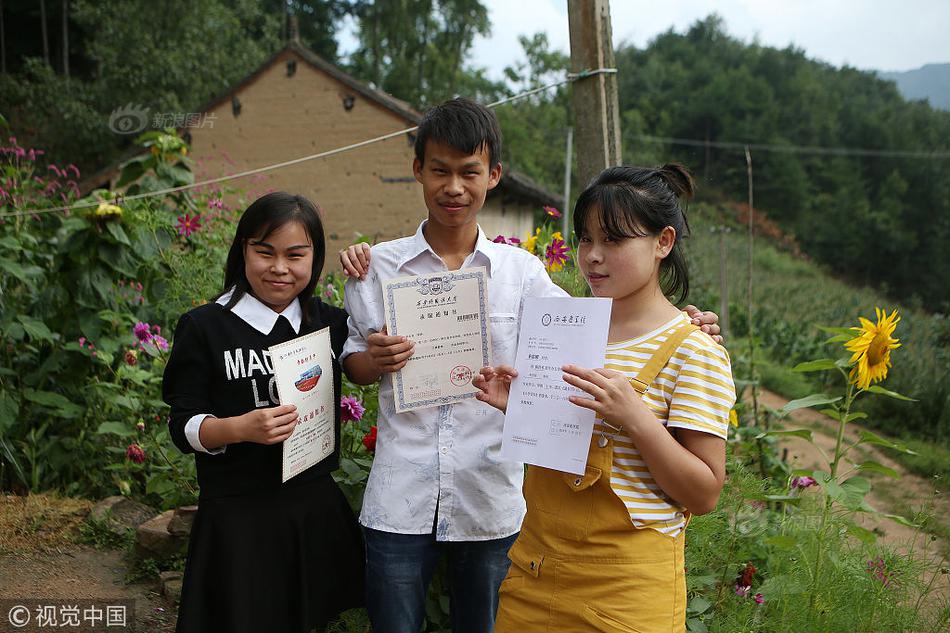 A team of veterinarians opened a clinic that specializes in treating senior pets