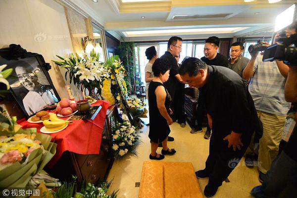 The government launched a campaign to promote healthy eating