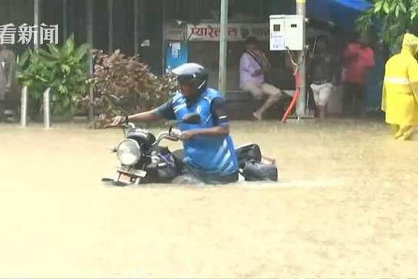 Movie theater offers discounted tickets for families on weekends