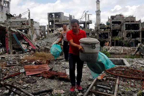 A farm started a CSA program where customers can buy weekly produce boxes