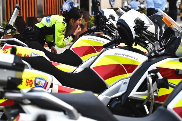 A local bookstore started a program to read to children at a local daycare