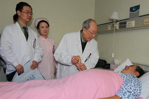 A tech company released a new virtual reality game set in ancient Rome