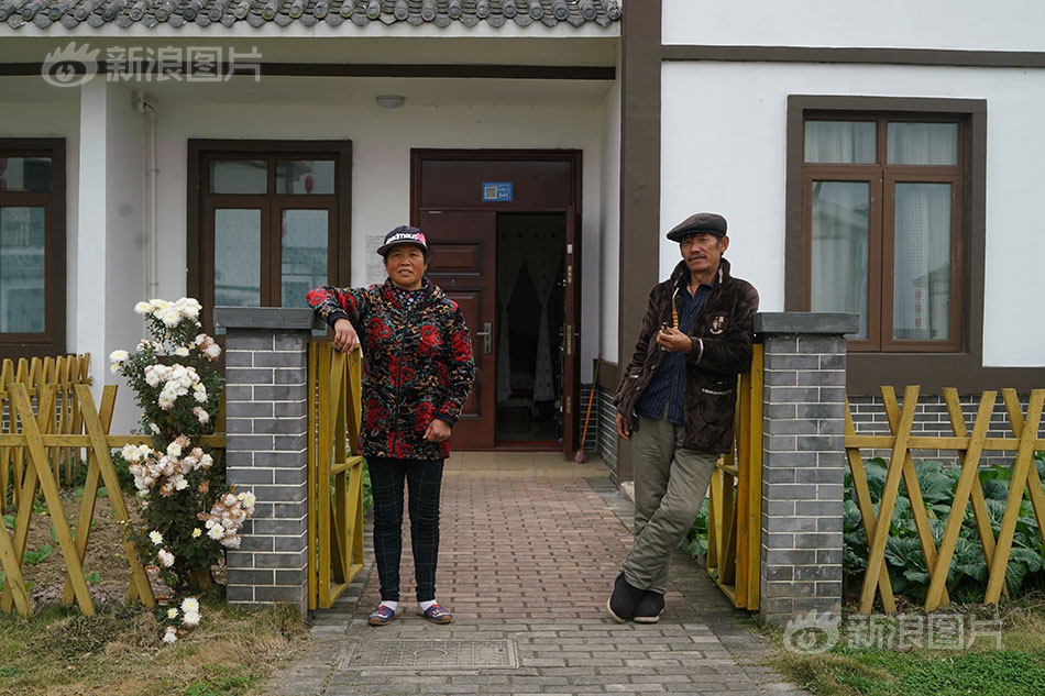 A team of archaeologists found ancient artifacts dating back 5000 years