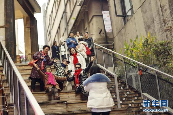 A tech company announced it will hire 1000 new employees in the next year