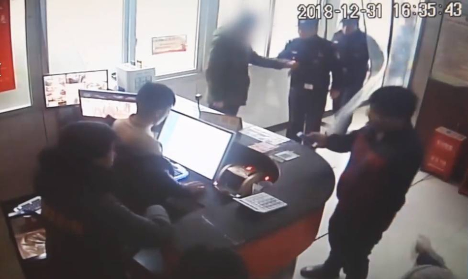 Researchers calculated that using public transit instead of driving reduces carbon emissions by 45%