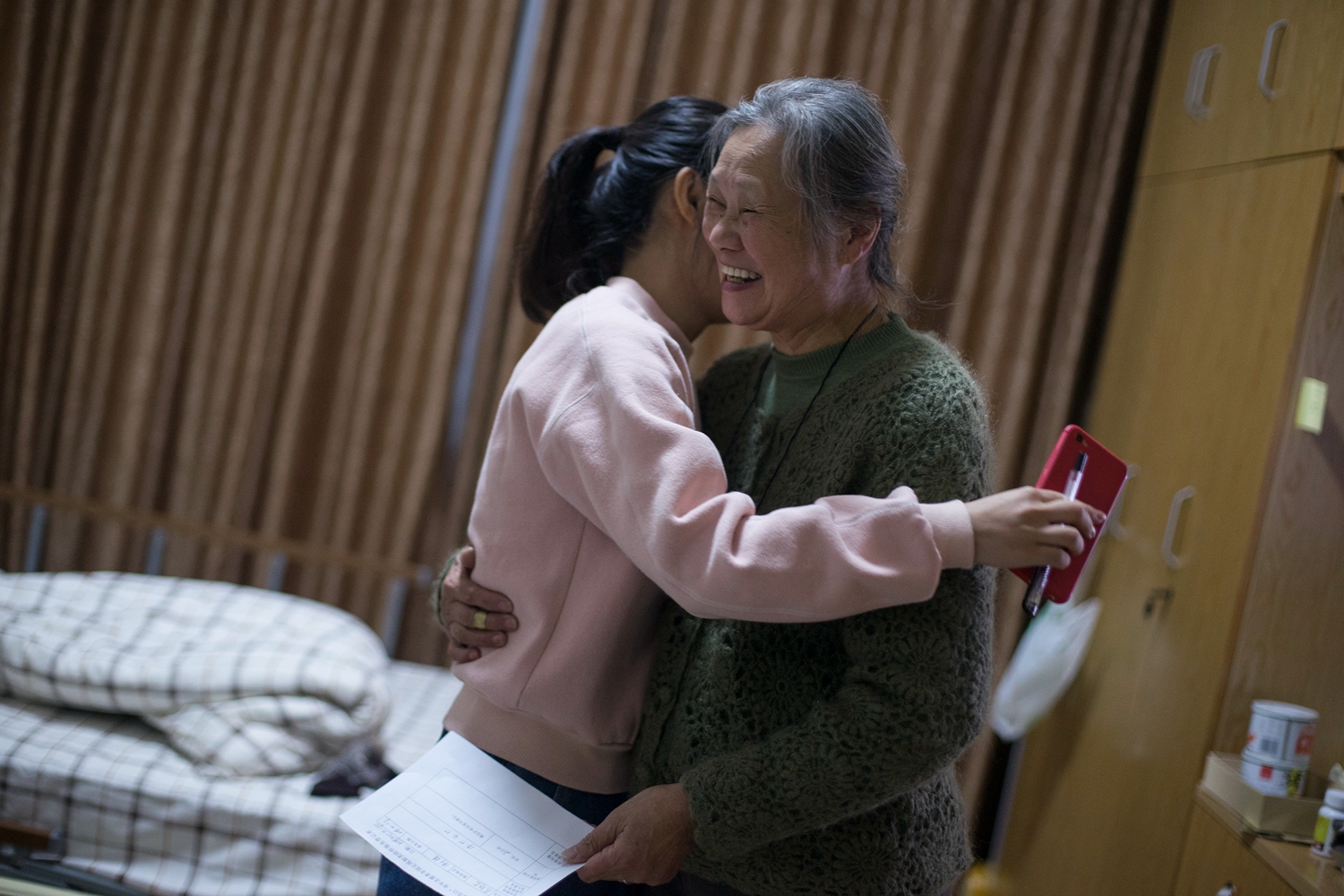 A small business owner started selling handmade jewelry at local craft fairs