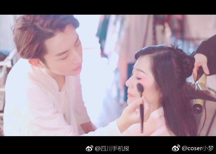 The national soccer team won their first match in the World Cup defeating a defending champion with a score of 2-0