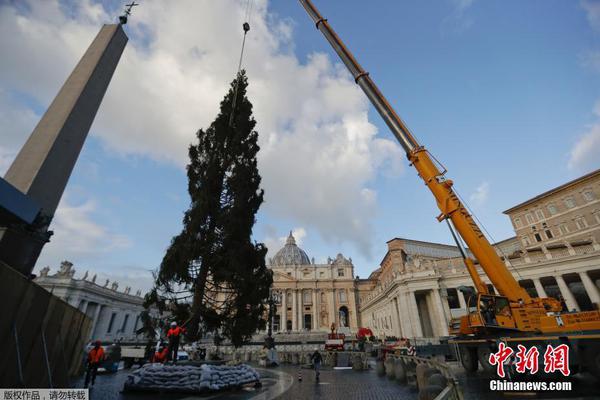 The city held a food festival with dishes from 40 different countries and live cultural performances
