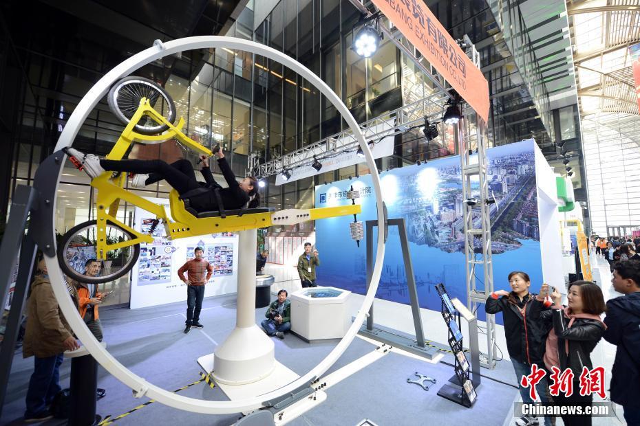 Ambulance service trains local residents in CPR and first aid