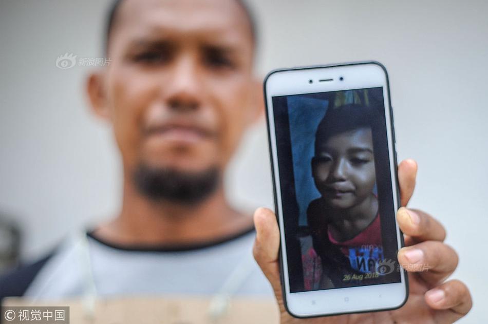 An international organization launched a campaign to provide clean drinking water to 560000 people in drought-stricken areas