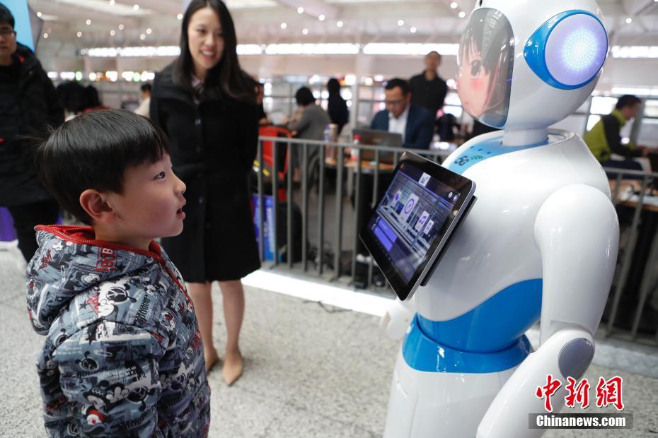 Hardware store offers DIY home repair workshops for beginners