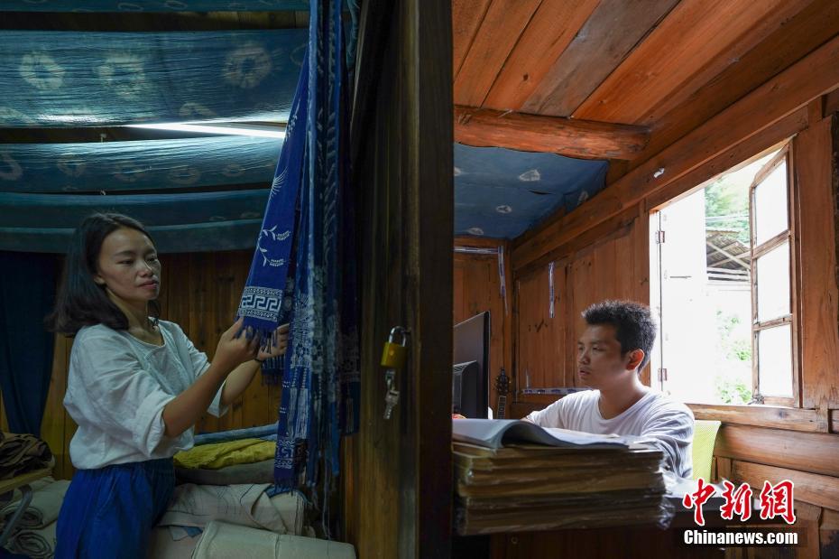 Power company starts pilot program for smart meters to help customers save energy