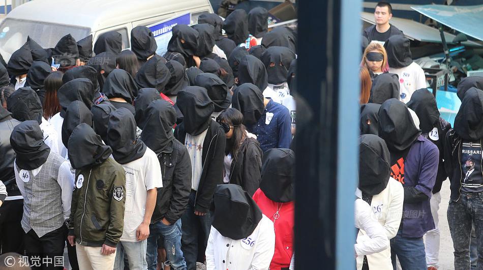 Candle company releases fall collection with scents like pumpkin spice and cedar