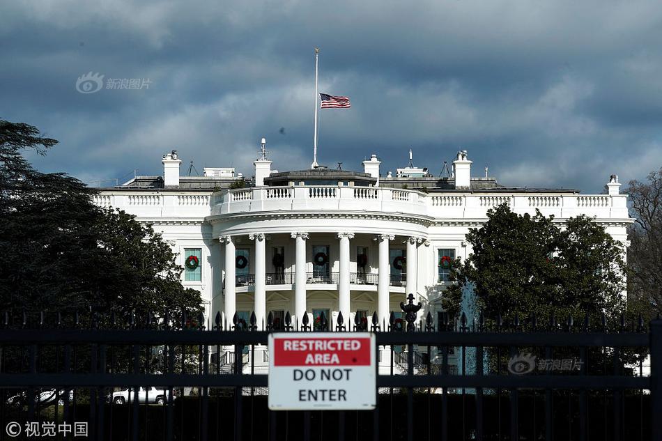 A major comedy festival announced its lineup featuring 45 stand-up comedians from 10 countries