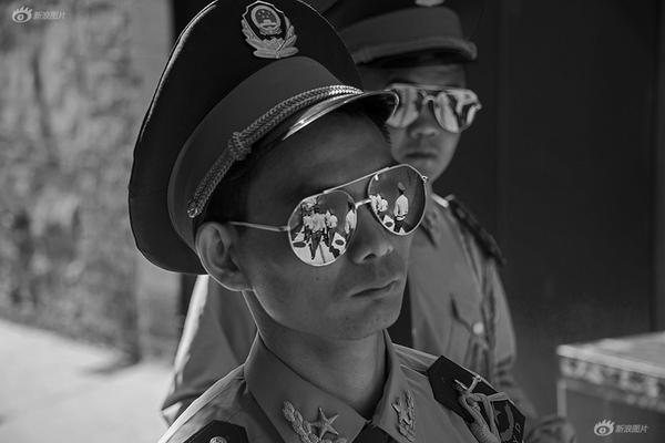 A farm started selling honey from its own beehives at local stores and markets