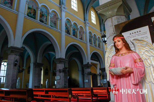 Bus company updates schedule to include more stops in suburban neighborhoods