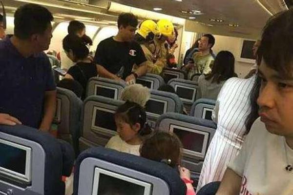 Furniture store uses bamboo to make eco friendly bedroom sets