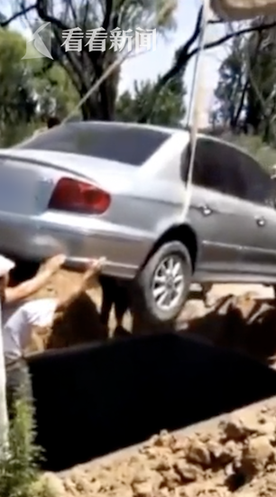 Newspaper profiles local musician who won national music award