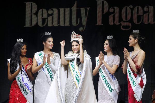 TV show wins best drama award at industry ceremony