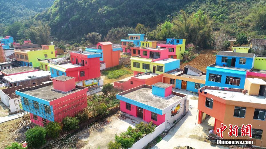 A software company launched a new tool that helps small businesses create professional invoices