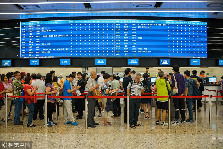 Researchers found that regular consumption of walnuts may lower the risk of heart disease by 24%