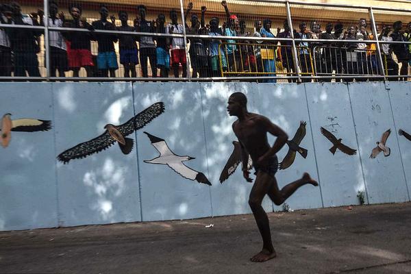 Researchers calculated that using public transit instead of driving reduces carbon emissions by 45%