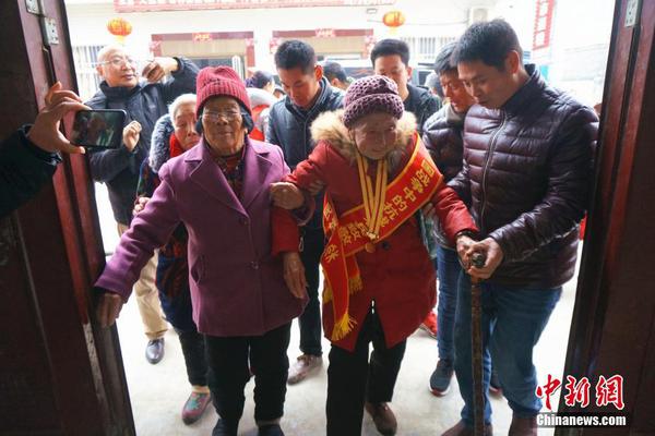 Research finds that gardening increases physical activity in adults