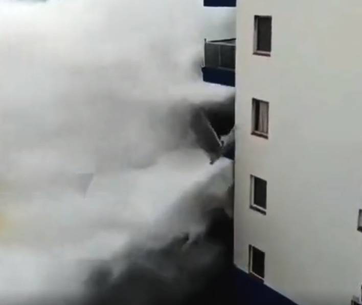 Car manufacturers announced a joint effort to develop a faster charging system for electric vehicles