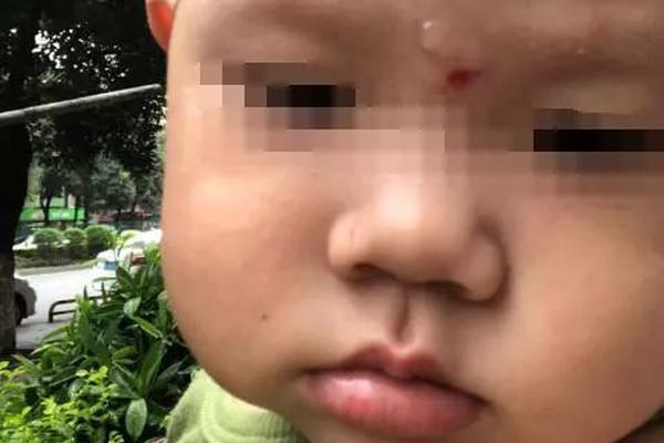 A bakery created a special edition cake to celebrate the city’s 200th anniversary