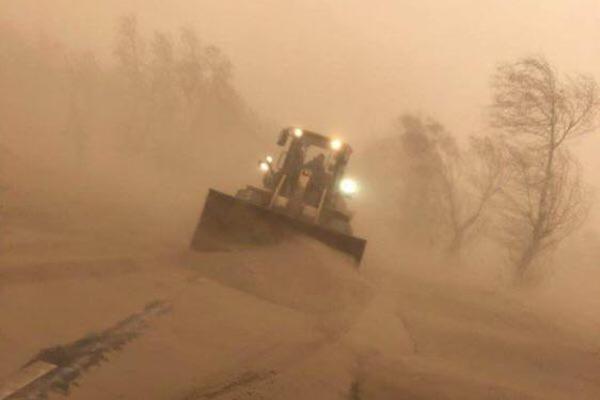 Volleyball tournament features teams from 25 colleges competing for championship