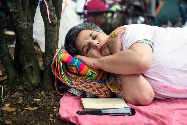 A study showed that spending 20 minutes outside daily can reduce symptoms of anxiety